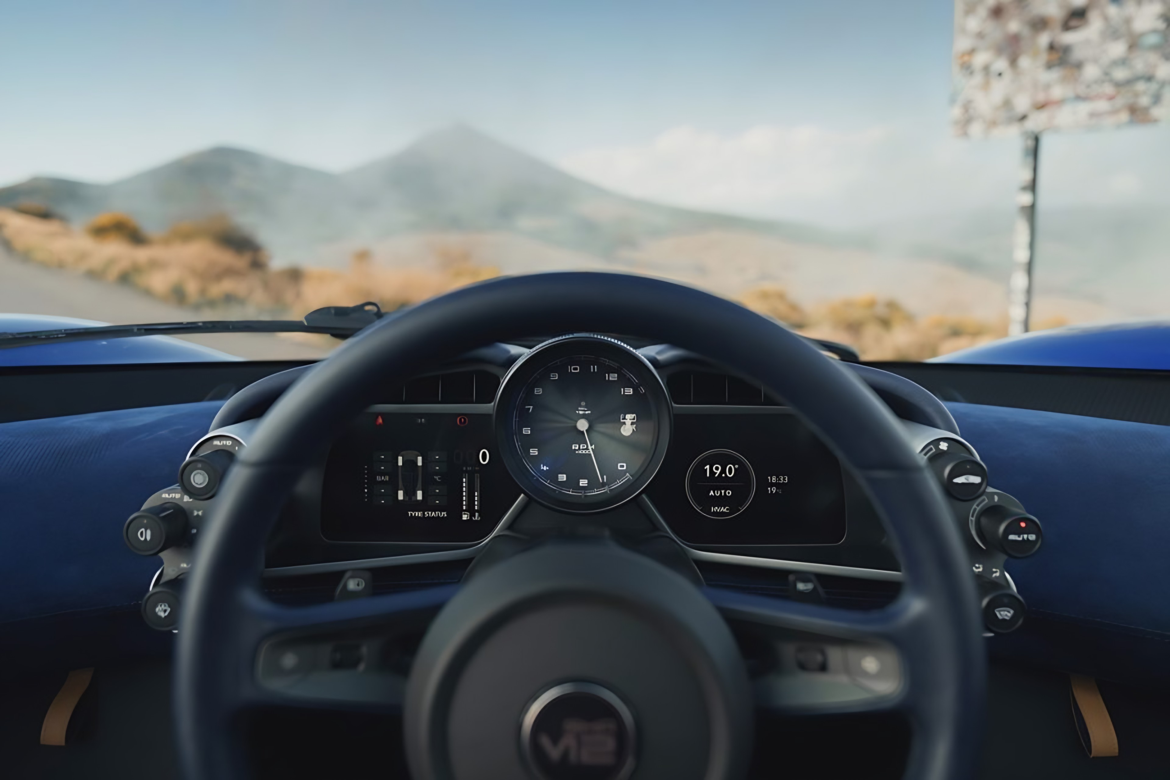 GMA steering wheel and instrument display on the road
